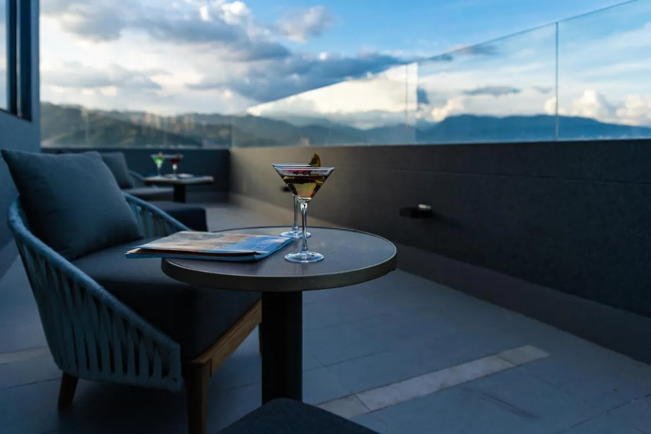 Bluedoors York Luxury Suites Medellín