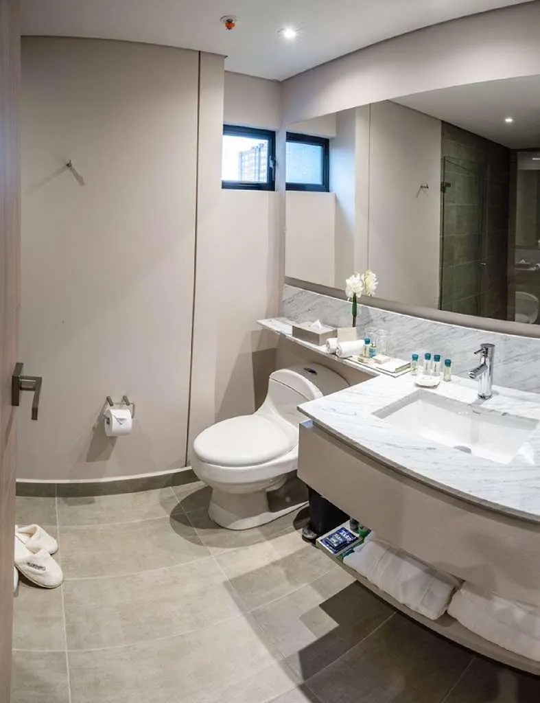 ***** Otel Bluedoors York Luxury Suites Medellín Kolombiya