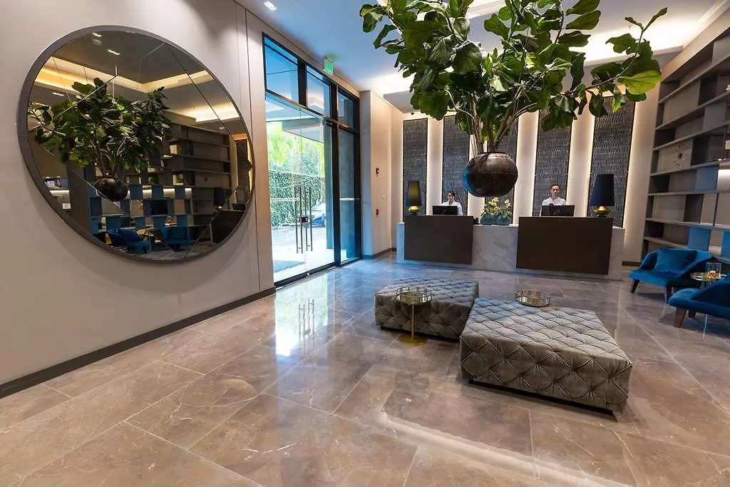 Bluedoors York Luxury Suites Medellín 5*,