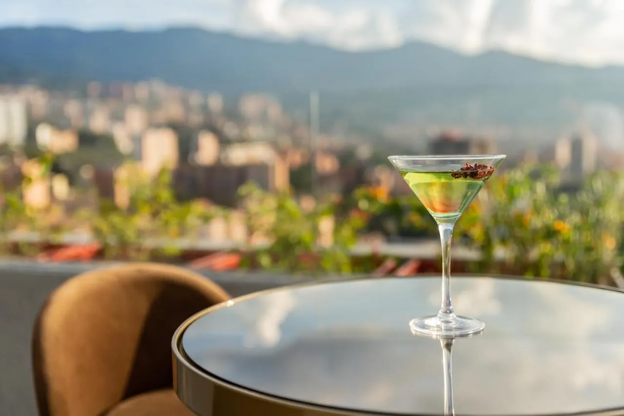 Bluedoors York Luxury Suites Medellín 5*,  Kolumbia