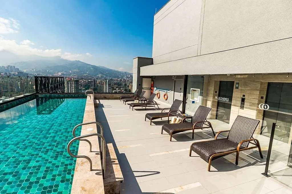 Bluedoors York Luxury Suites Medellín 5*,  Colombia